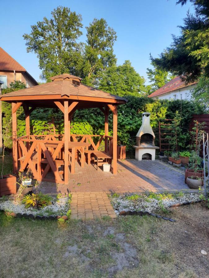 Mieszkanie Z Ogrodkiem I Grillem Svinoústí Exteriér fotografie
